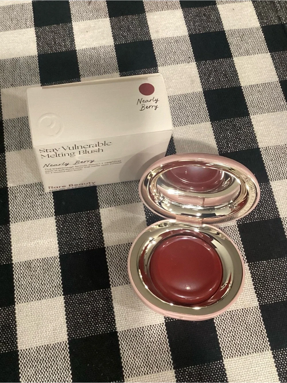 Ipsy compact beauty